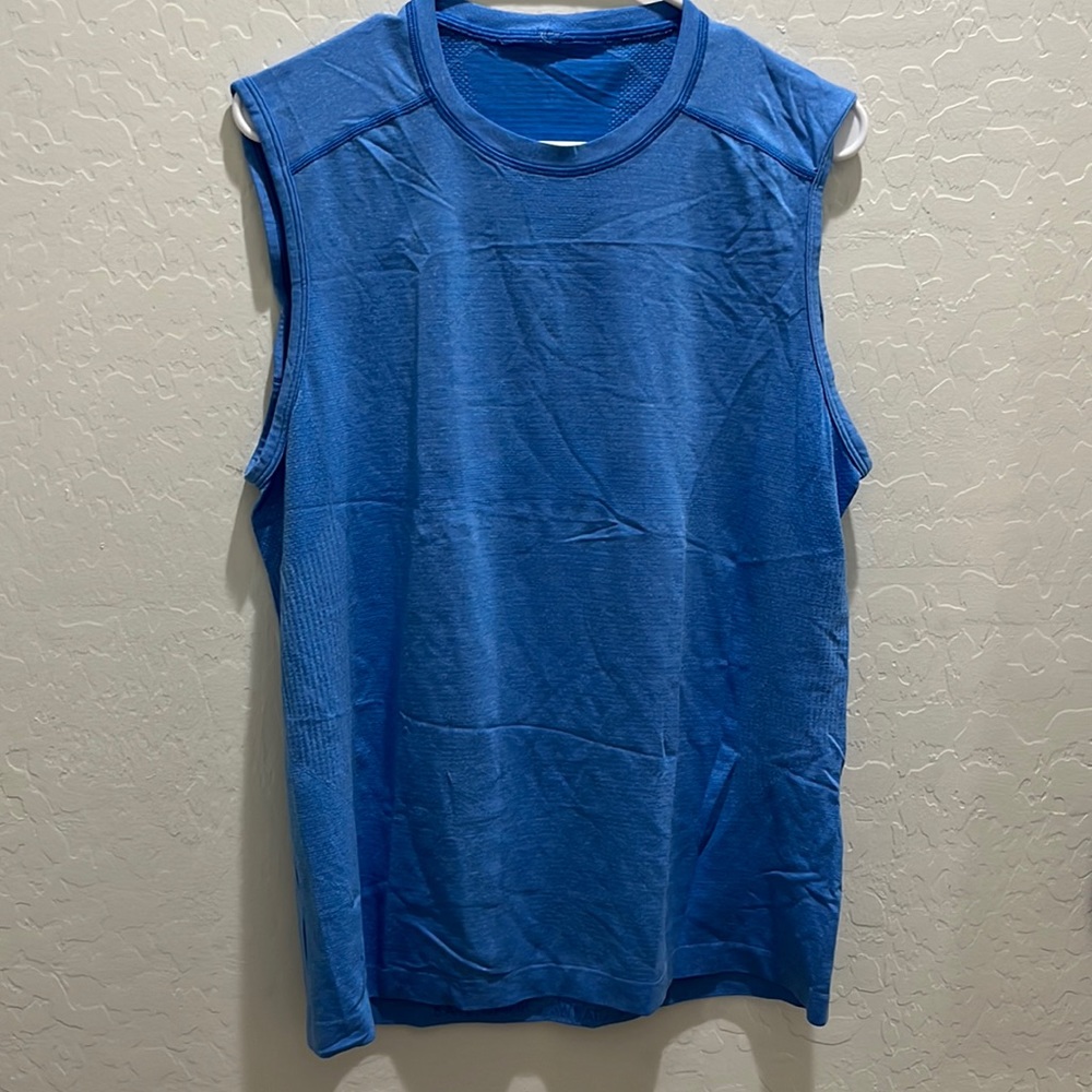 MENS LULULEMON TANK mens size medium